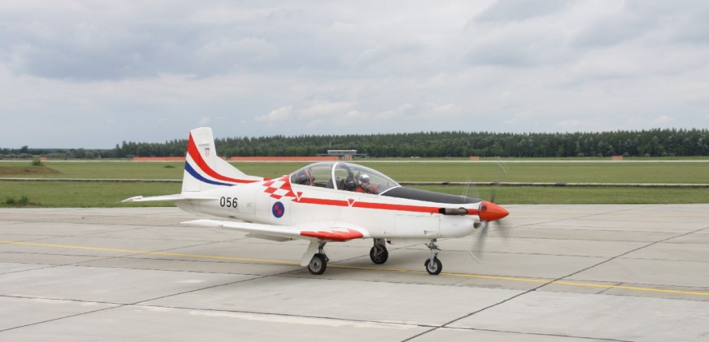 Pilatus PC-9 z chorwackiego zespołu Wings of Storm
